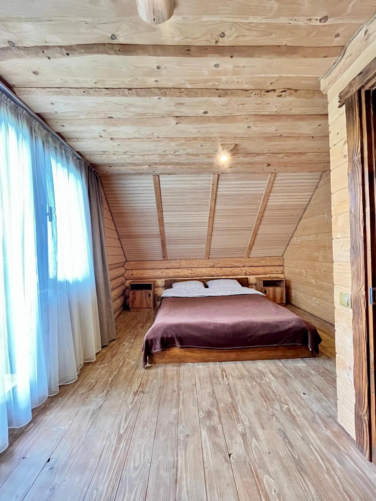 Тихий Куточок Villa Izki Exterior foto